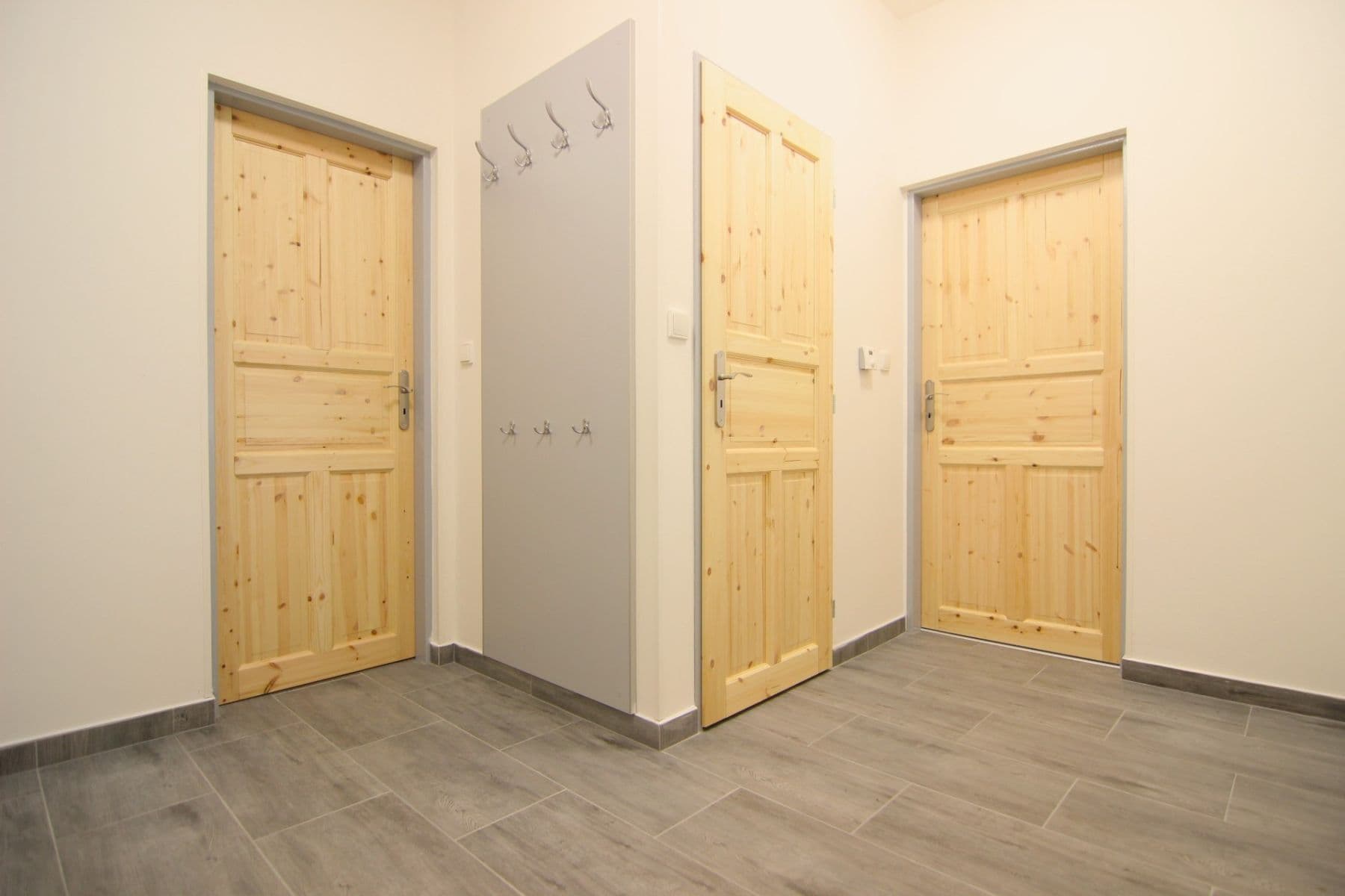 3 bedroom flat to rent, 76 m², Sládkova, Hradec Králové, Královéhradecký Region 3 bedroom flat to rent, 76 m², Sládkova, Hradec Králové, Královéhradecký Region