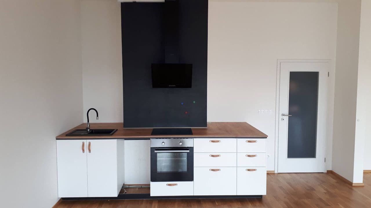 Studio flat to rent, 52 m², Breitfeldova, Prague, Prague Studio flat to rent, 52 m², Breitfeldova, Prague, Prague