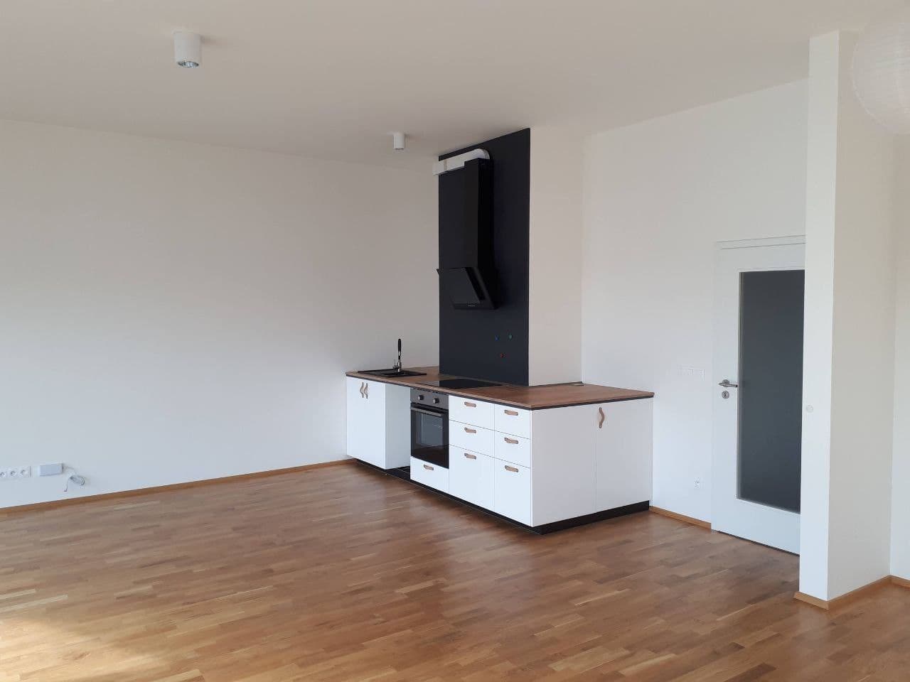 Studio flat to rent, 52 m², Breitfeldova, Prague, Prague Studio flat to rent, 52 m², Breitfeldova, Prague, Prague
