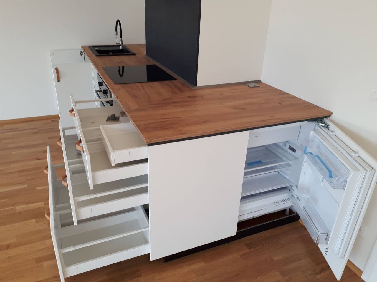 Studio flat to rent, 52 m², Breitfeldova, Prague, Prague Studio flat to rent, 52 m², Breitfeldova, Prague, Prague