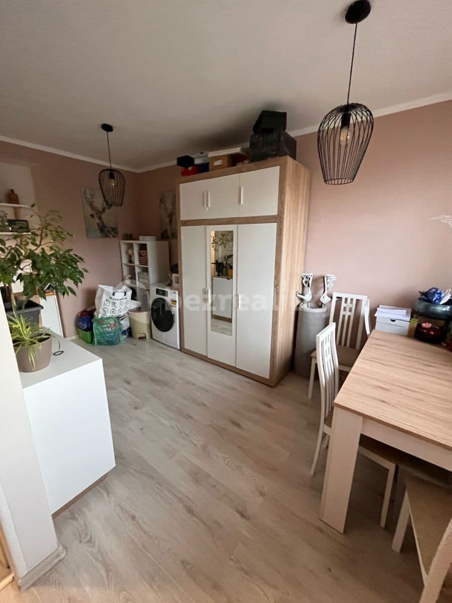 2 bedroom with open-plan kitchen flat to rent, 69 m², U Školek, Litomyšl, Pardubický Region
