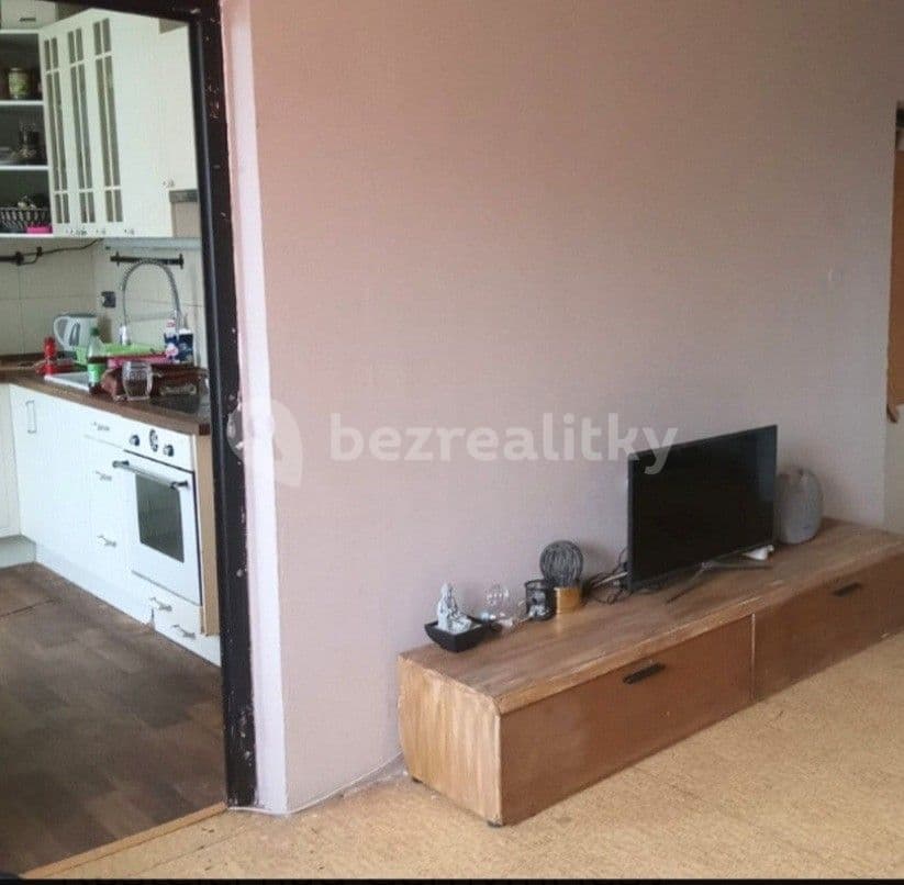 3 bedroom flat for sale, 76 m², Kostelec nad Černými lesy, Středočeský Region