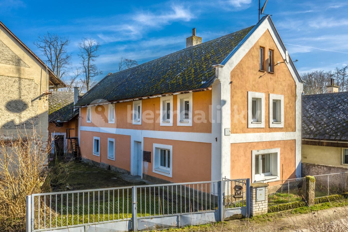 house for sale, 215 m², Krásná Ves, Středočeský Region