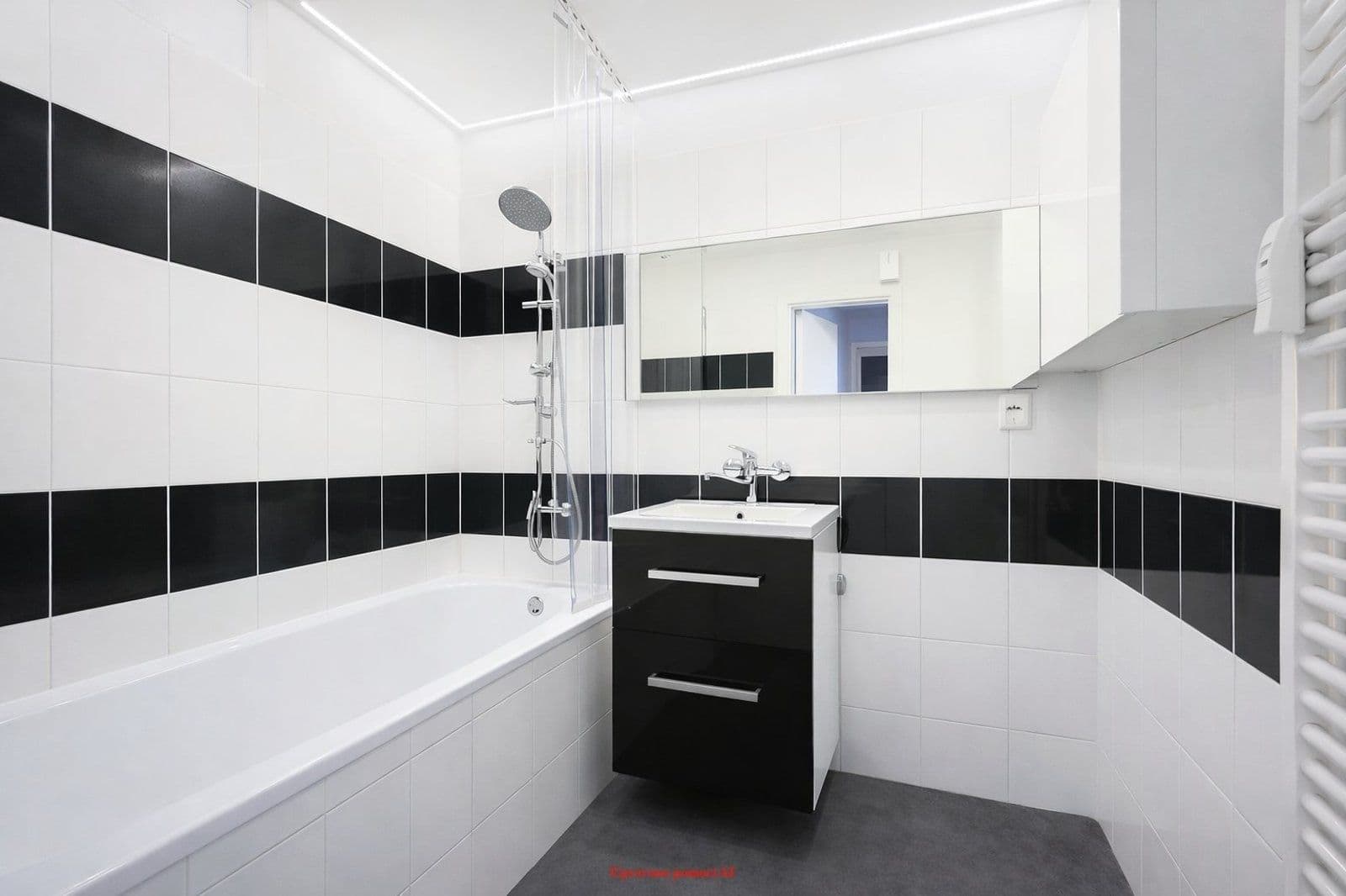 3 bedroom with open-plan kitchen flat to rent, 80 m², U Stromovky, Havířov, Moravskoslezský Region 3 bedroom with open-plan kitchen flat to rent, 80 m², U Stromovky, Havířov, Moravskoslezský Region