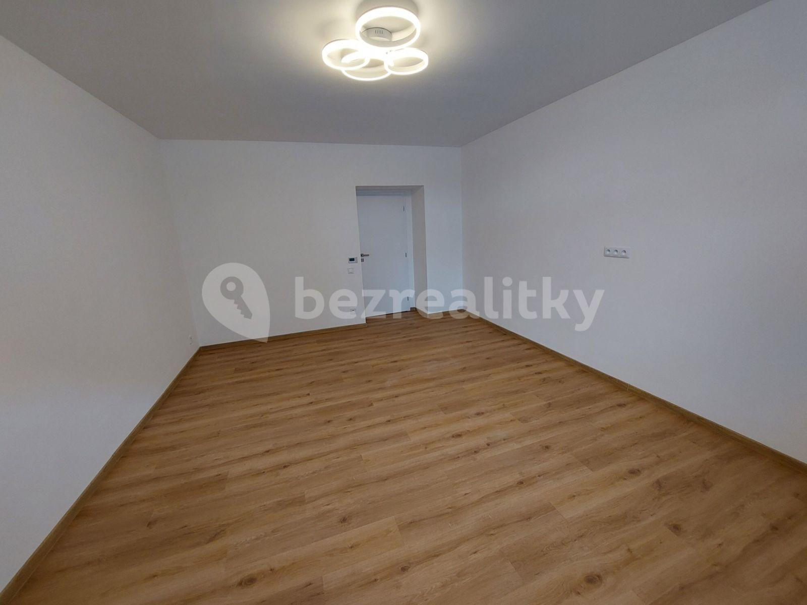 3 bedroom flat for sale, 63 m², Na Veselí, Prague, Prague