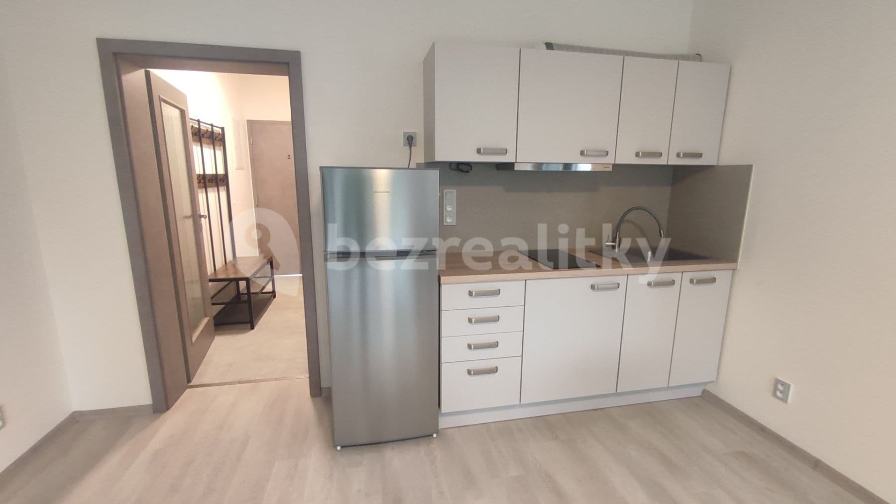 Studio flat to rent, 38 m², Před Mosty, Prague, Prague Studio flat to rent, 38 m², Před Mosty, Prague, Prague