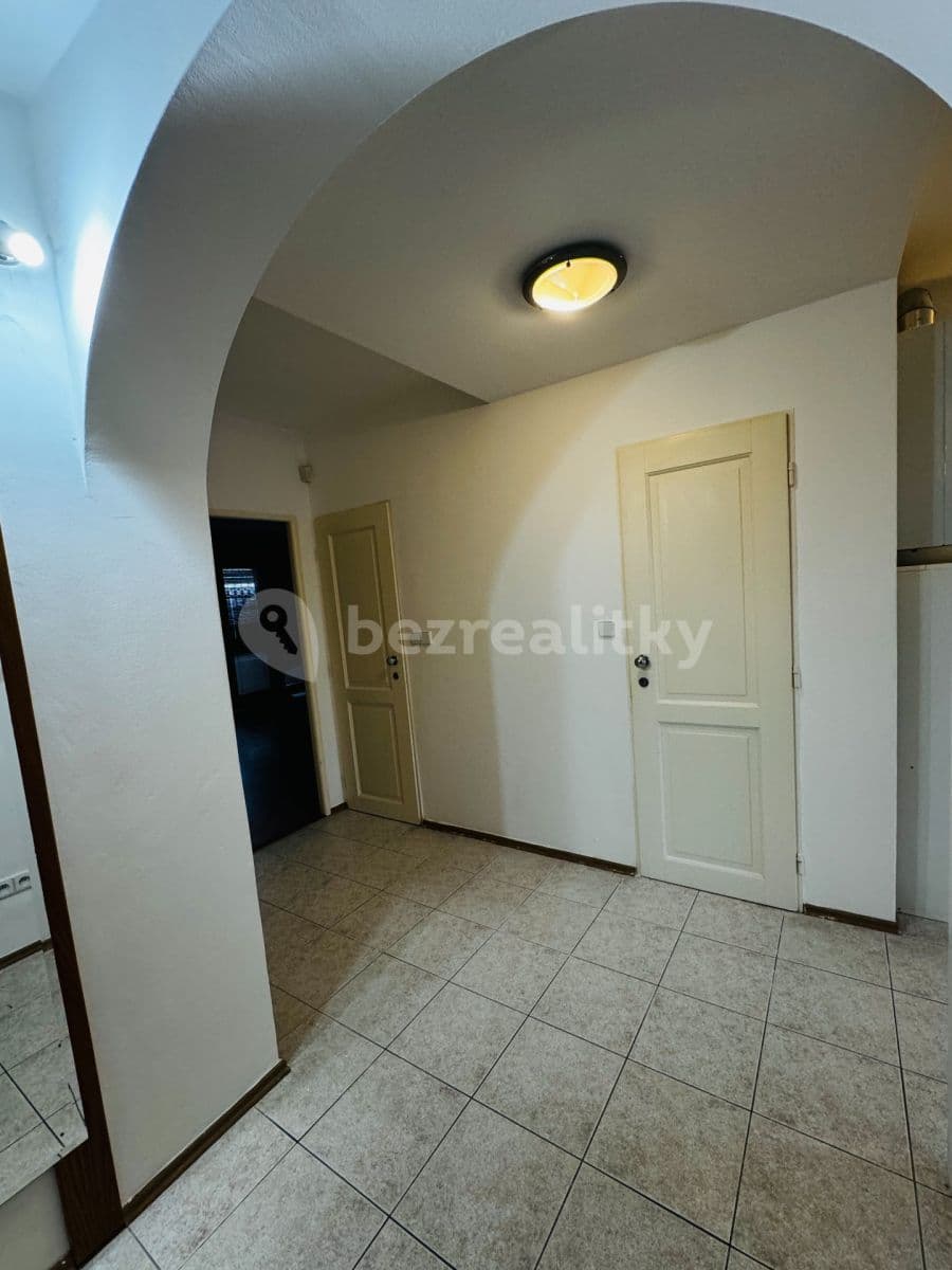 3 bedroom flat for sale, 80 m², Zelený pruh, Prague, Prague
