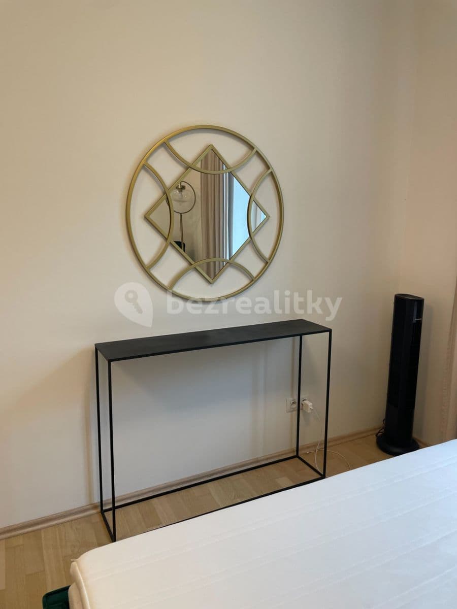 Studio flat to rent, 30 m², Plzeňská, Prague, Prague Studio flat to rent, 30 m², Plzeňská, Prague, Prague