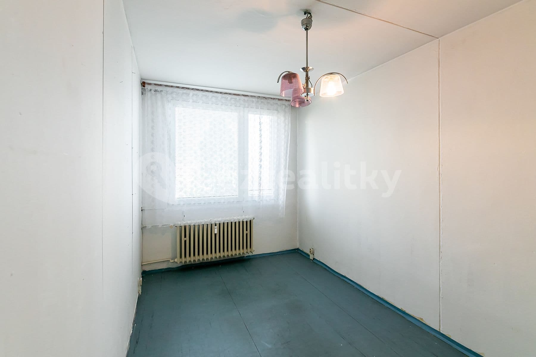 3 bedroom flat for sale, 69 m², Jetelová, Prague, Prague