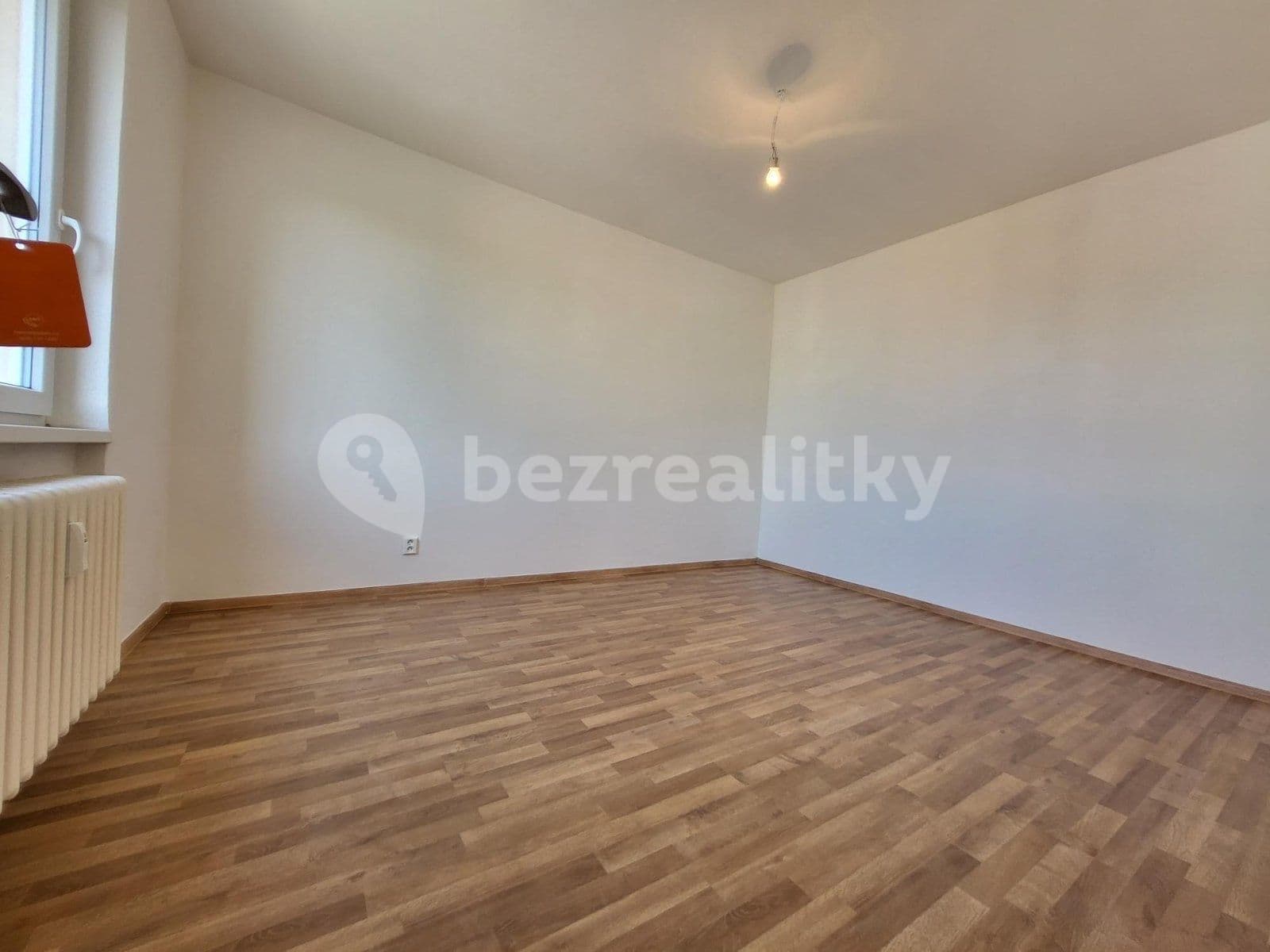 1 bedroom with open-plan kitchen flat to rent, 37 m², Dr. Glazera, Horní Suchá, Moravskoslezský Region