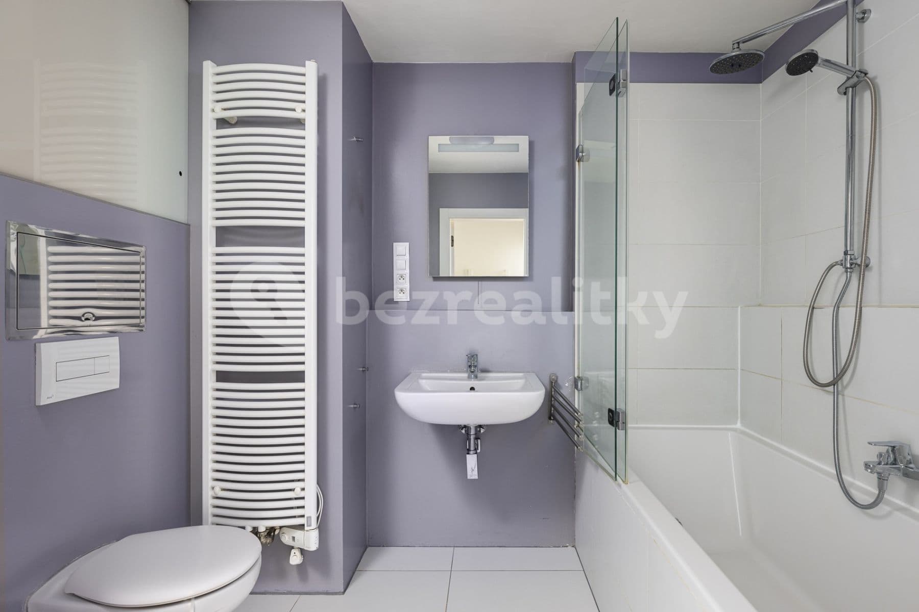 1 bedroom with open-plan kitchen flat to rent, 48 m², Nademlejnská, Prague, Prague 1 bedroom with open-plan kitchen flat to rent, 48 m², Nademlejnská, Prague, Prague