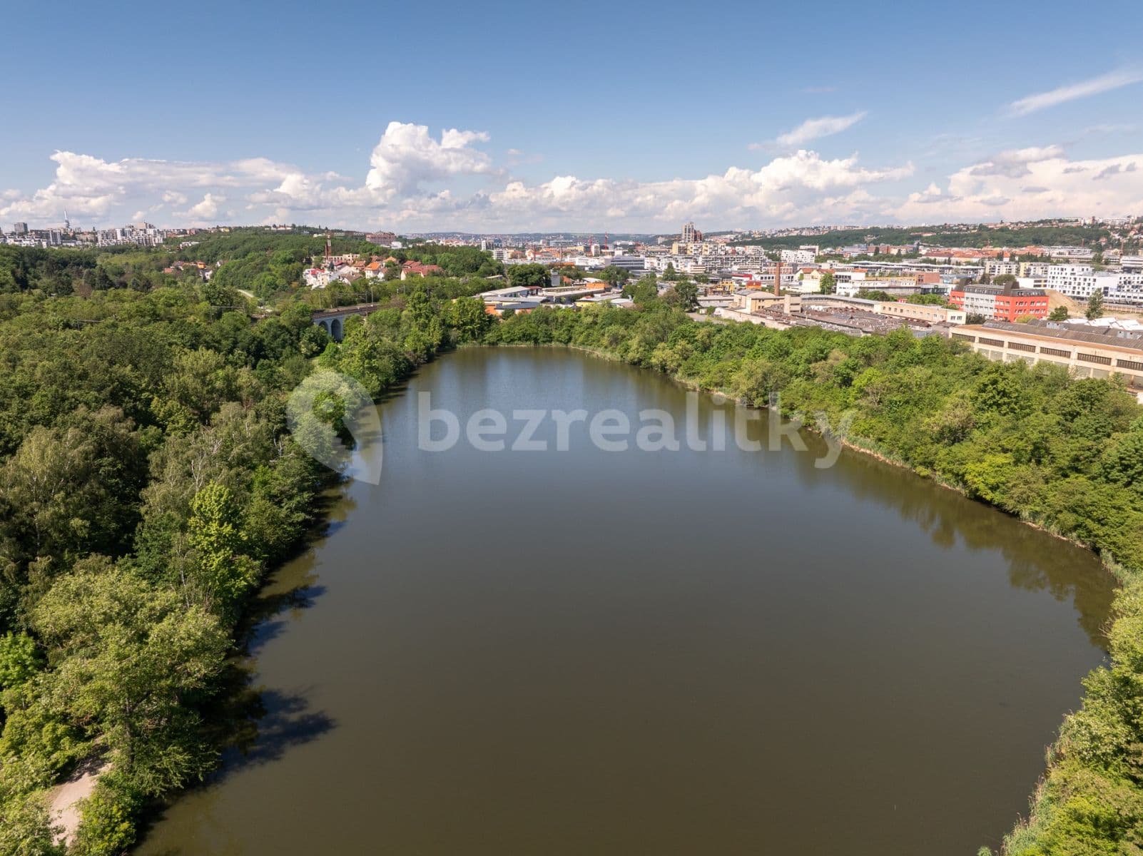 1 bedroom with open-plan kitchen flat to rent, 48 m², Nademlejnská, Prague, Prague 1 bedroom with open-plan kitchen flat to rent, 48 m², Nademlejnská, Prague, Prague