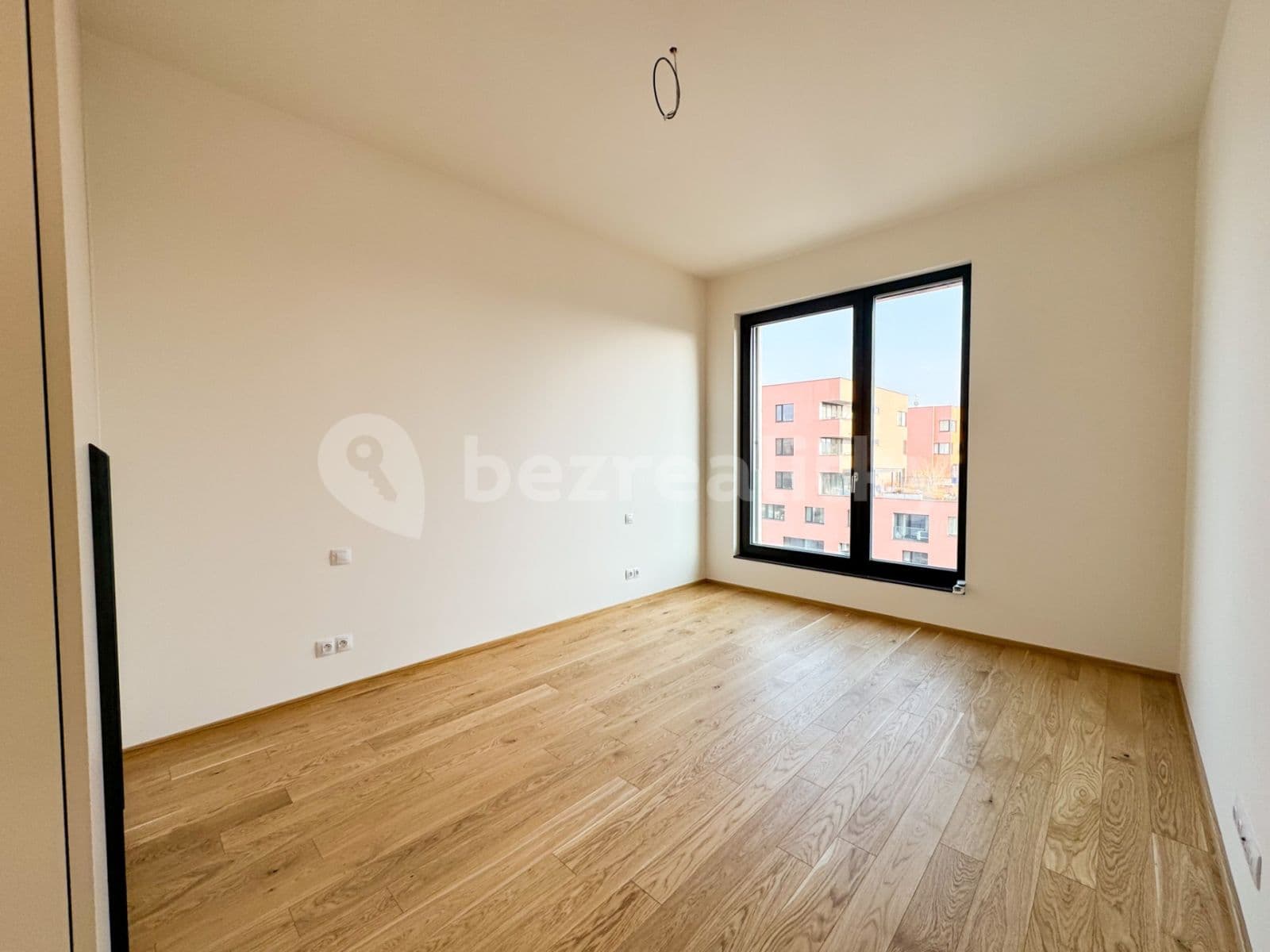 1 bedroom with open-plan kitchen flat to rent, 54 m², Jankovcova, Prague, Prague 1 bedroom with open-plan kitchen flat to rent, 54 m², Jankovcova, Prague, Prague