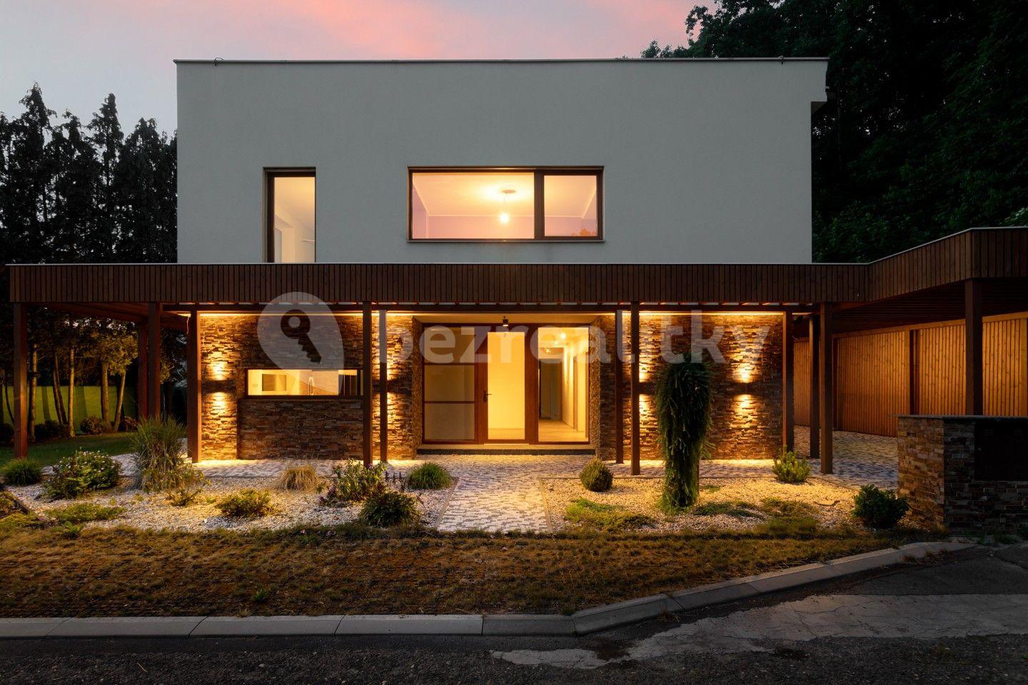 house for sale, 279 m², Luční, Bílovec, Moravskoslezský Region