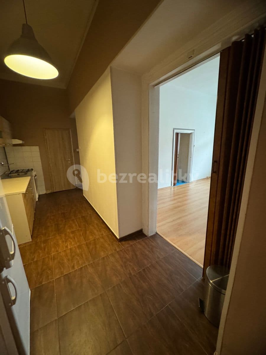 1 bedroom with open-plan kitchen flat for sale, 72 m², Sochařská, Prague, Prague