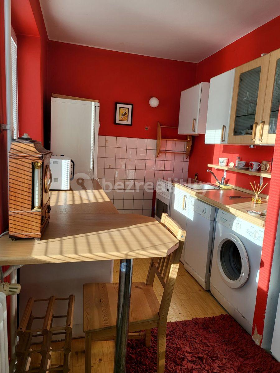 3 bedroom with open-plan kitchen flat for sale, 78 m², Měchenická, Prague, Prague