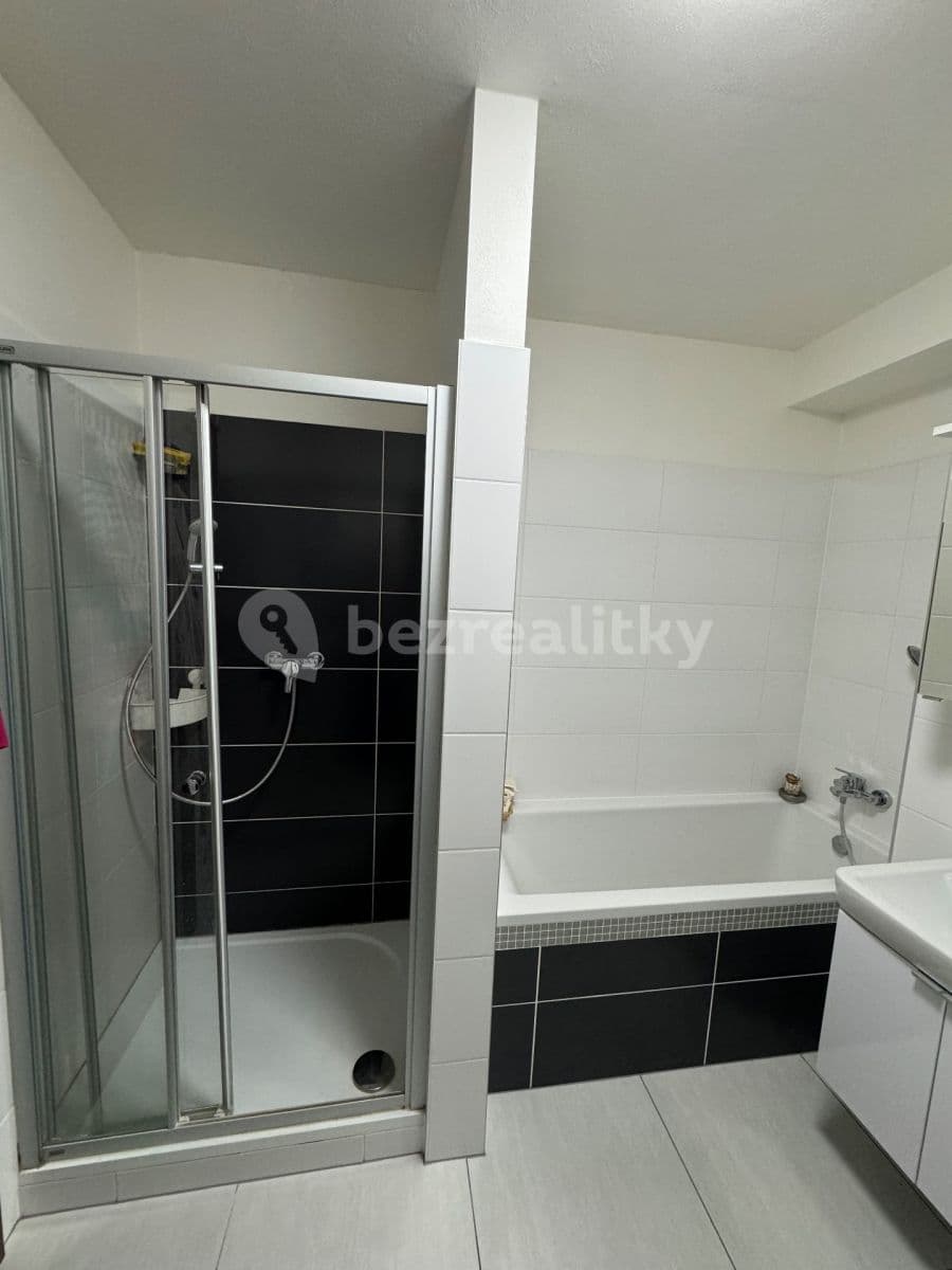 2 bedroom with open-plan kitchen flat to rent, 80 m², Moskalykova, Brno, Jihomoravský Region 2 bedroom with open-plan kitchen flat to rent, 80 m², Moskalykova, Brno, Jihomoravský Region