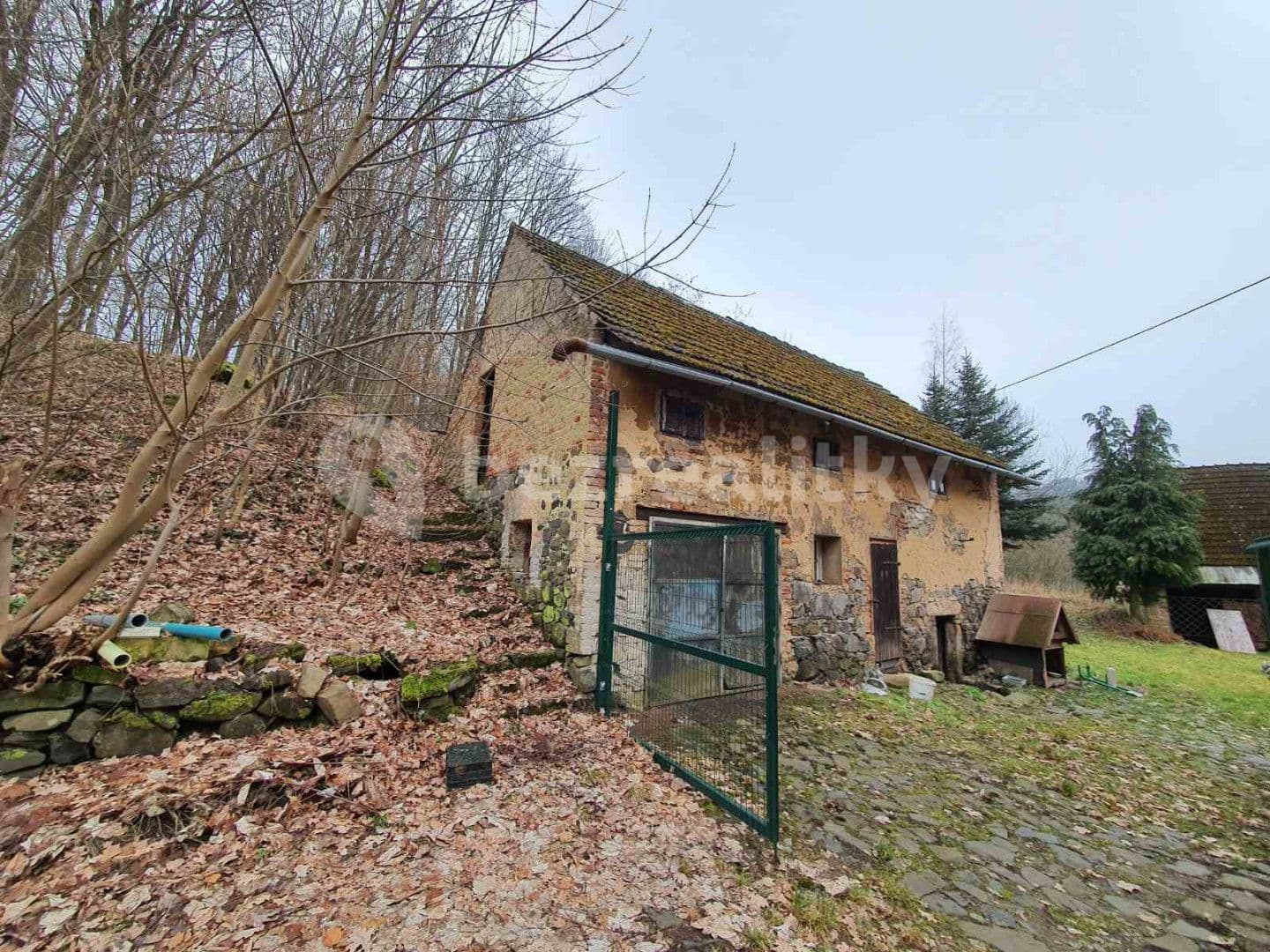 house for sale, 240 m², Lovečkovice, Ústecký Region