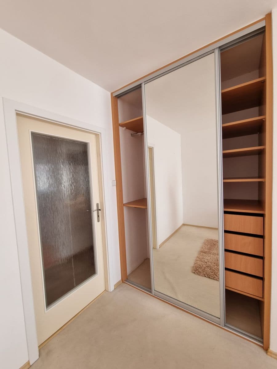 3 bedroom flat to rent, 68 m², Jerevanská, Kladno, Středočeský Region 3 bedroom flat to rent, 68 m², Jerevanská, Kladno, Středočeský Region