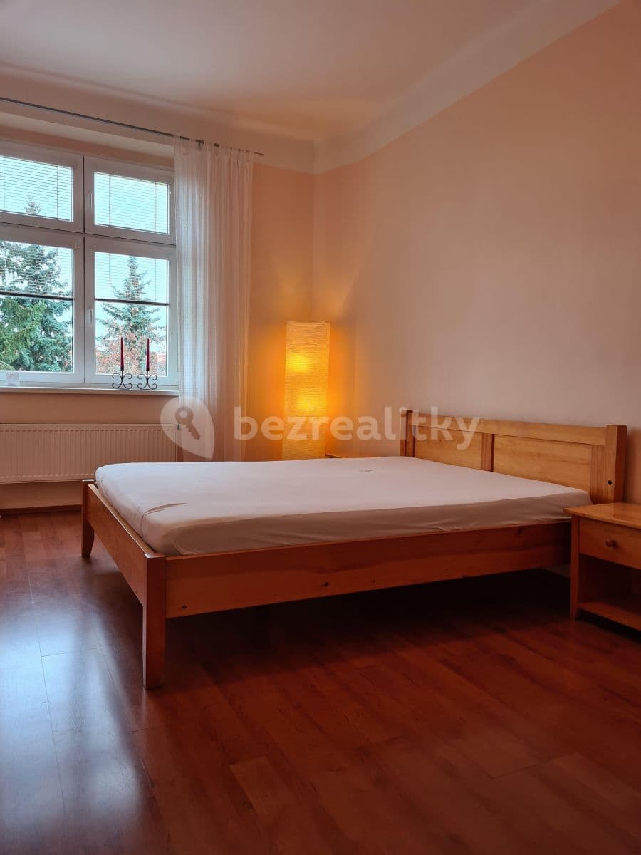 1 bedroom with open-plan kitchen flat to rent, 49 m², Malešická, Prague, Prague 1 bedroom with open-plan kitchen flat to rent, 49 m², Malešická, Prague, Prague