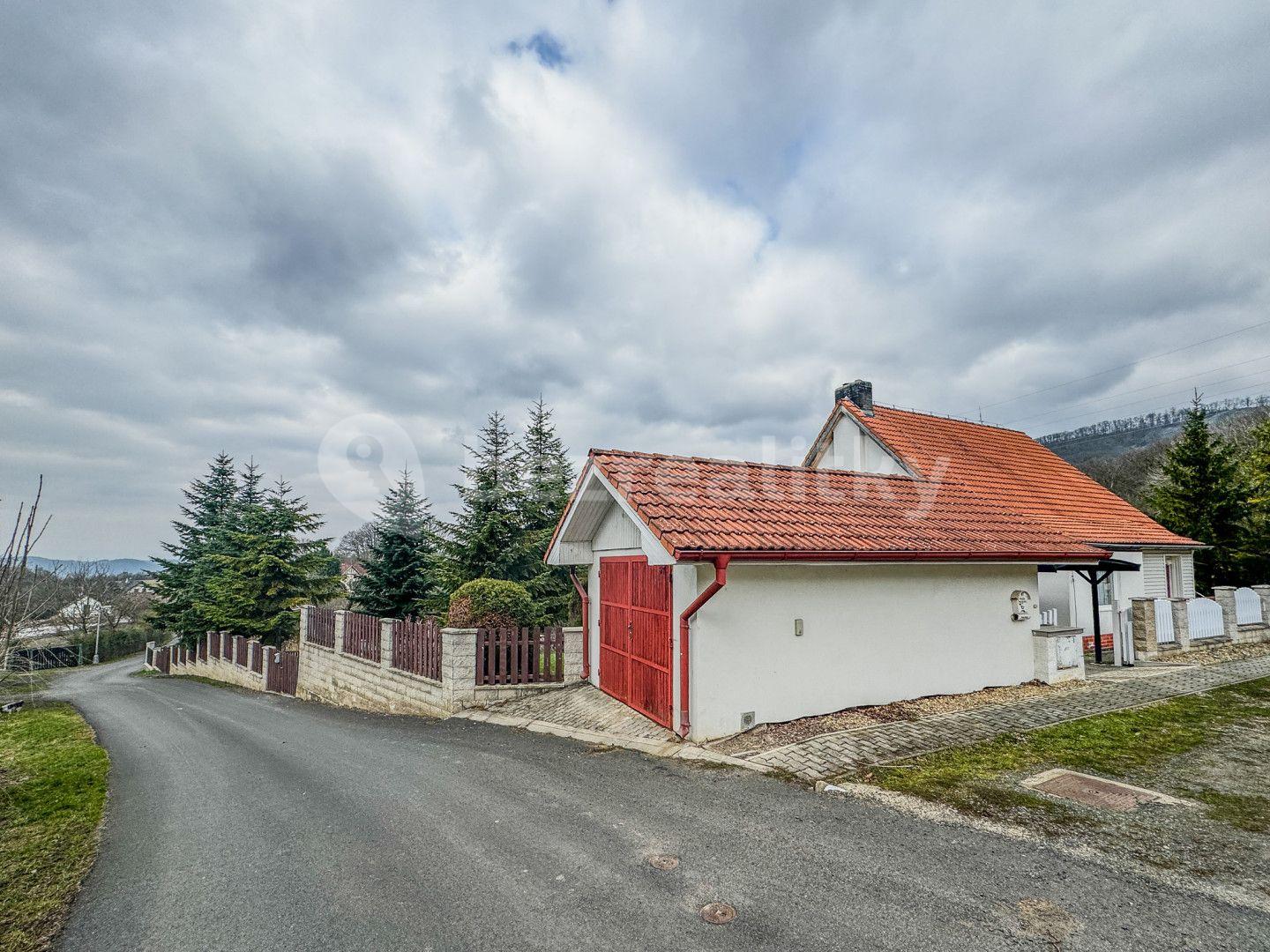 house for sale, 360 m², Kamýk, Ústecký Region