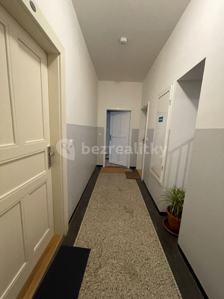 1 bedroom with open-plan kitchen flat for sale, 50 m², Biskupcova, Prague, Prague