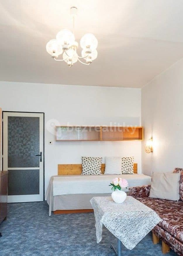 3 bedroom flat for sale, 72 m², Počernická, Prague, Prague