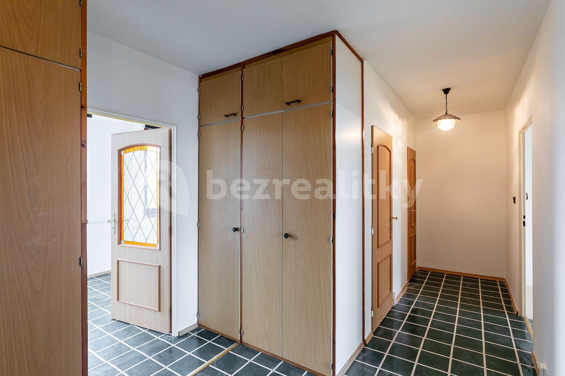 3 bedroom flat for sale, 85 m², Děčínská, Prague, Prague