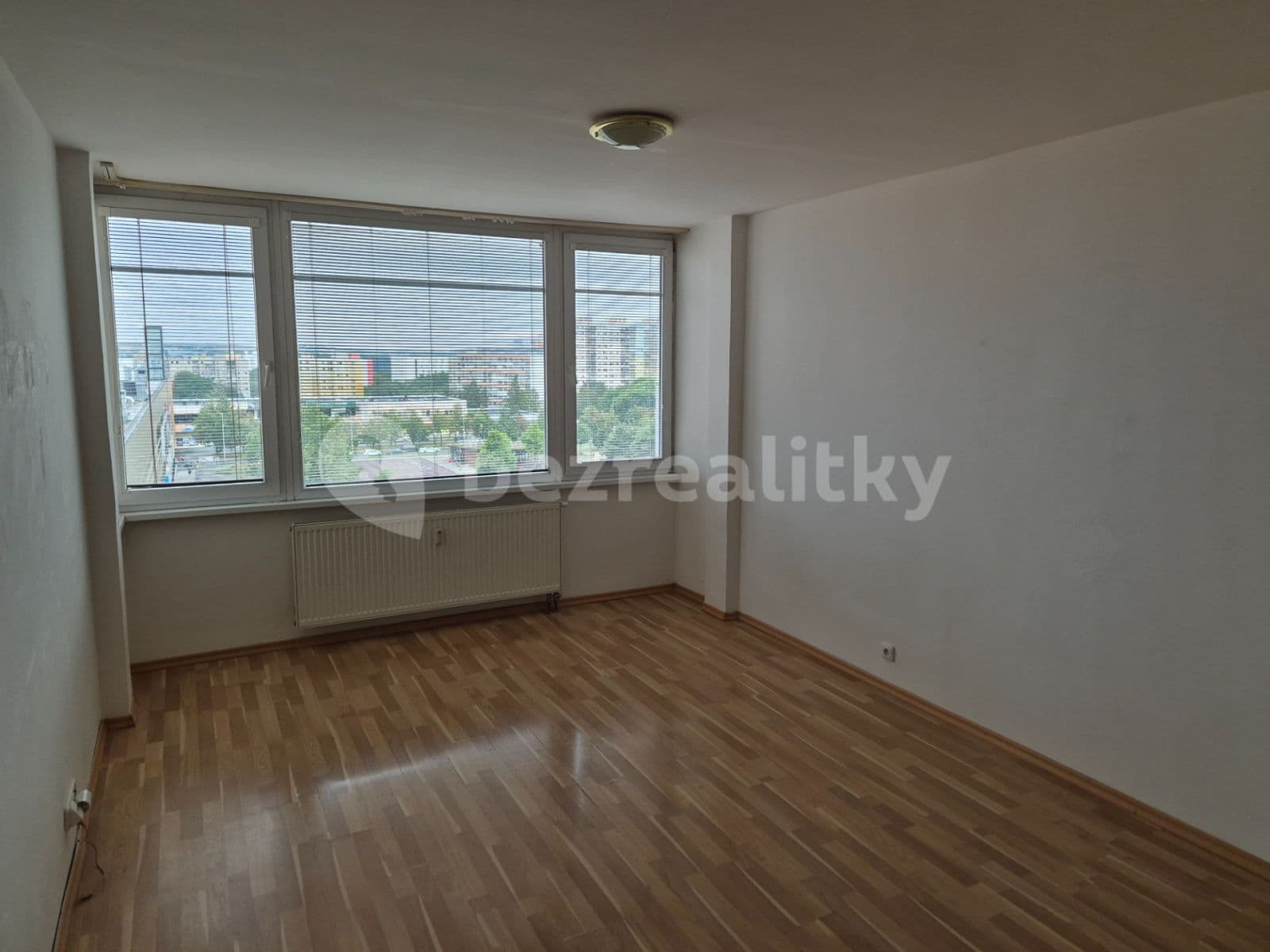 1 bedroom with open-plan kitchen flat to rent, 38 m², Olštýnská, Prague, Prague 1 bedroom with open-plan kitchen flat to rent, 38 m², Olštýnská, Prague, Prague