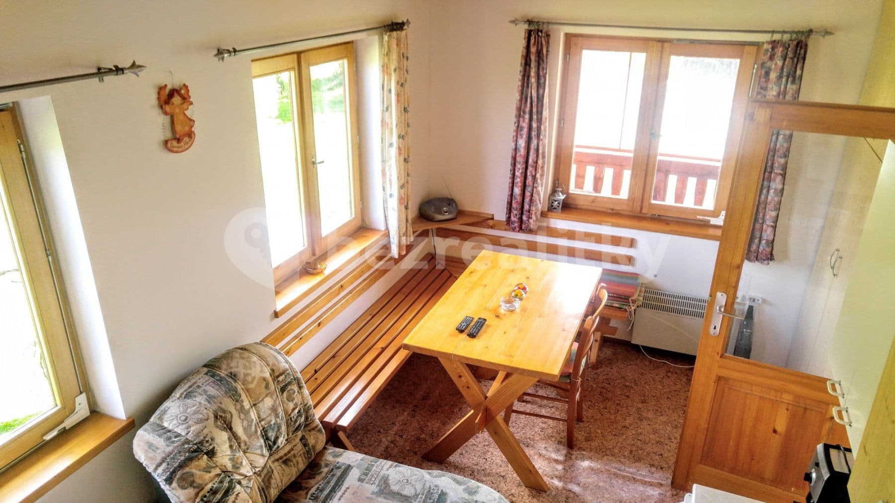 2 bedroom with open-plan kitchen flat to rent, 53 m², Šlovice, Hřebečníky, Středočeský Region