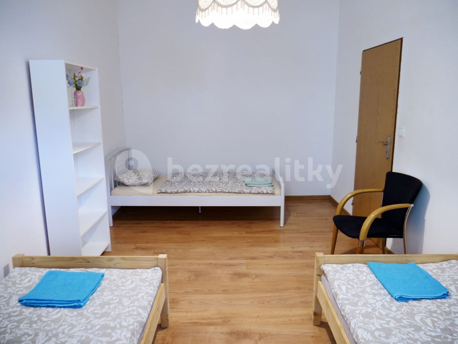 Studio flat to rent, 55 m², Ruská, Teplice, Ústecký Region