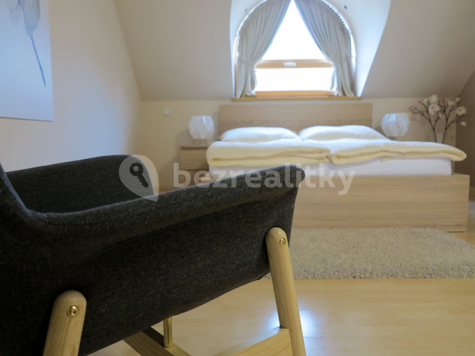 2 bedroom with open-plan kitchen flat to rent, 120 m², Zelinářská, Plzeň, Plzeňský Region