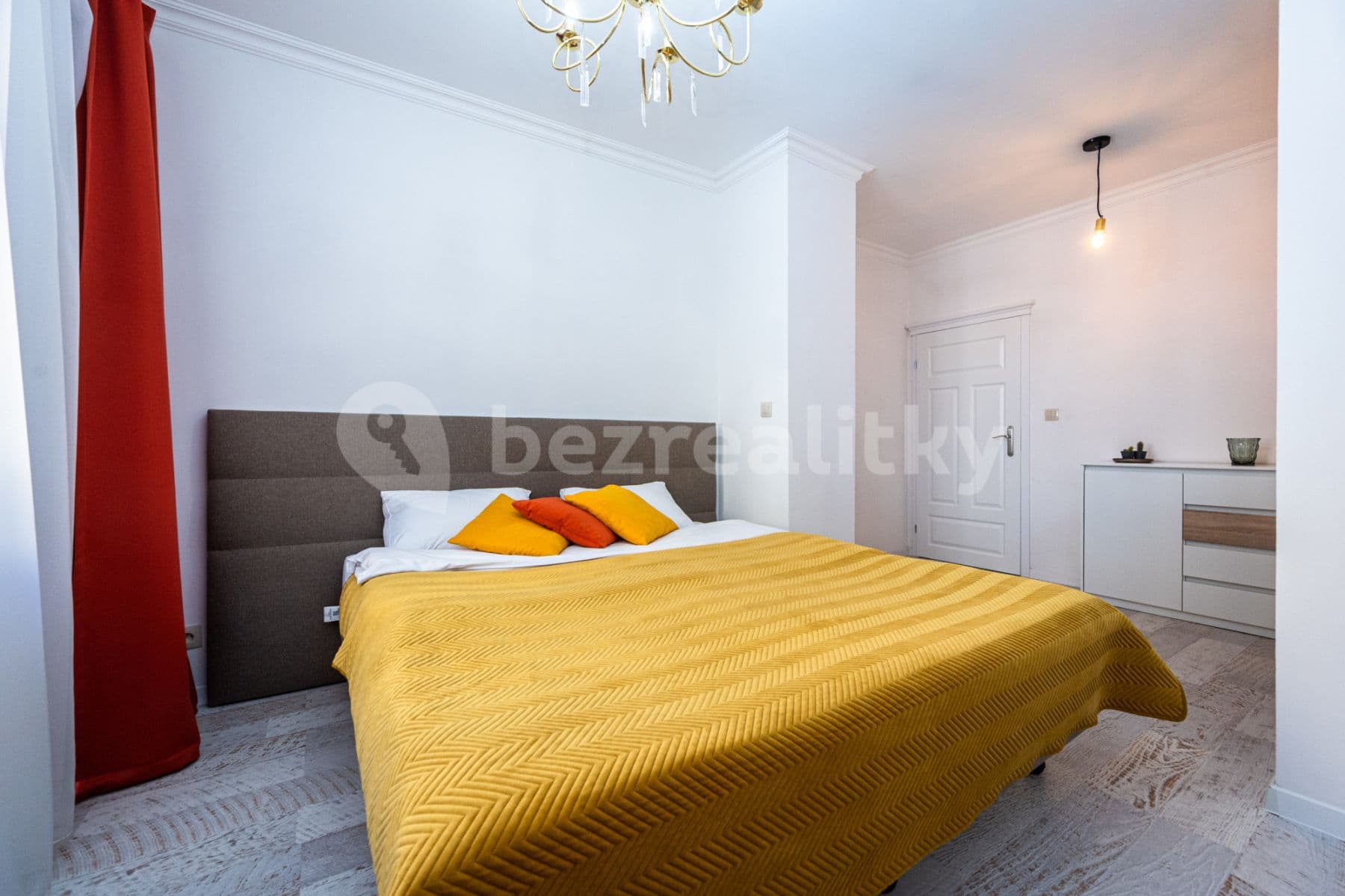 1 bedroom with open-plan kitchen flat to rent, 60 m², Mečislavova, Prague, Prague