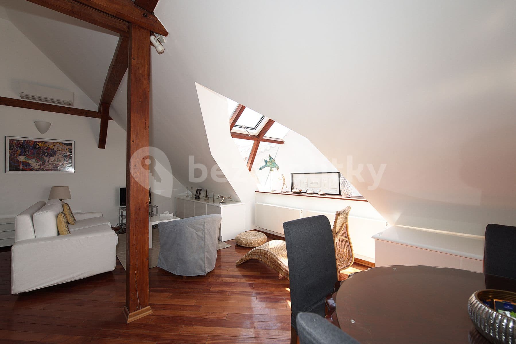 1 bedroom with open-plan kitchen flat to rent, 80 m², Dušní, Prague, Prague