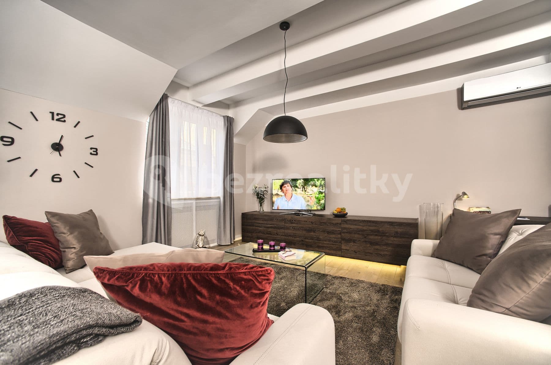 3 bedroom flat to rent, 125 m², Krocínova, Prague, Prague