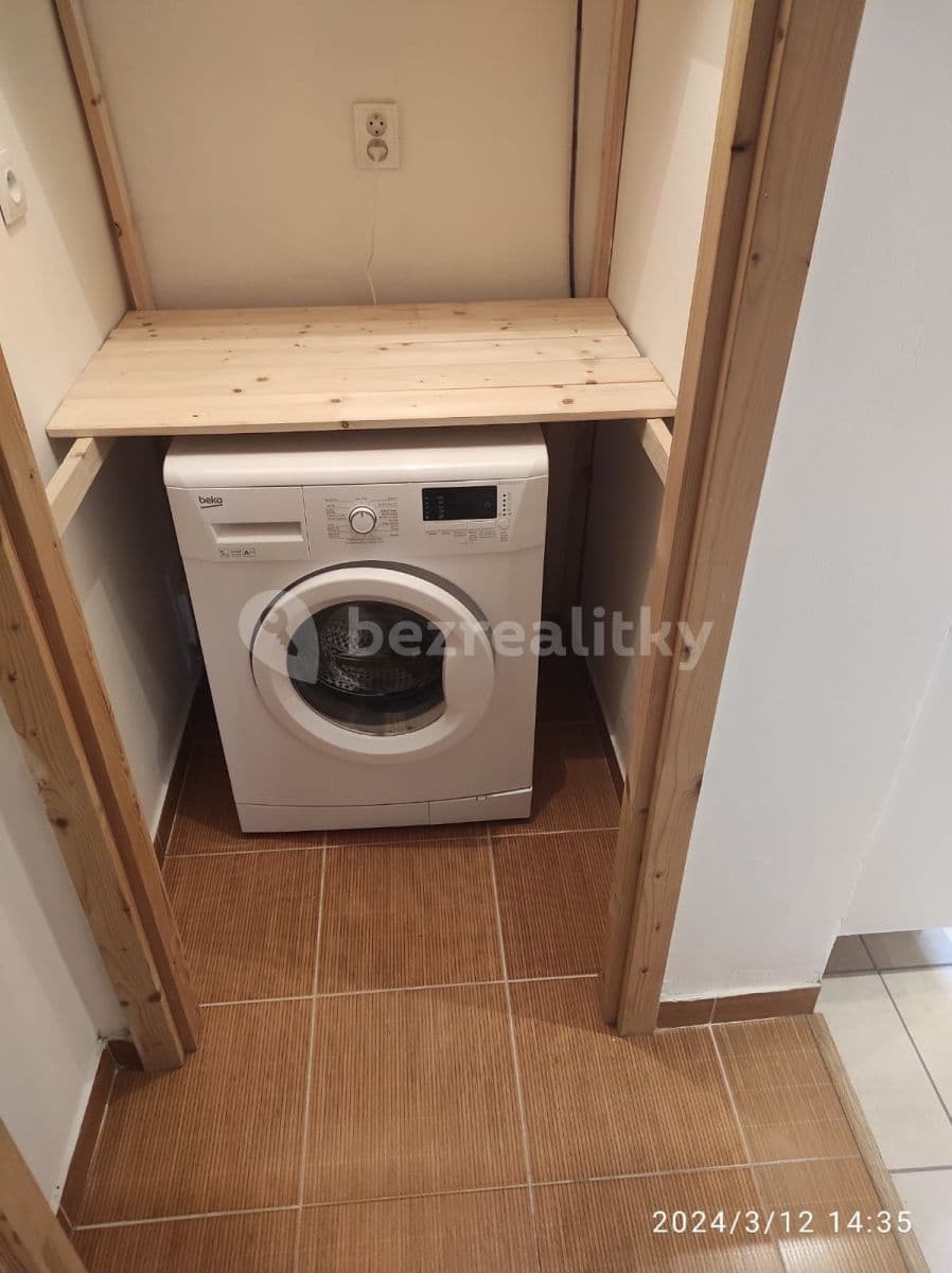 2 bedroom flat to rent, 58 m², Na Pěšinách, Prague, Prague 2 bedroom flat to rent, 58 m², Na Pěšinách, Prague, Prague