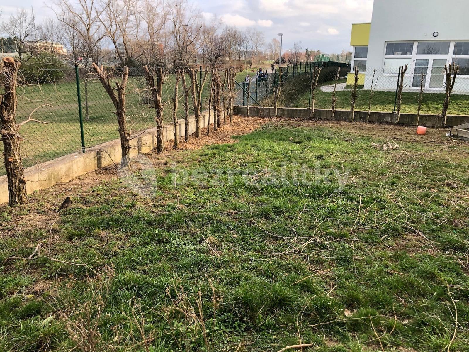 Studio flat to rent, 32 m², Milotická, Prague, Prague Studio flat to rent, 32 m², Milotická, Prague, Prague