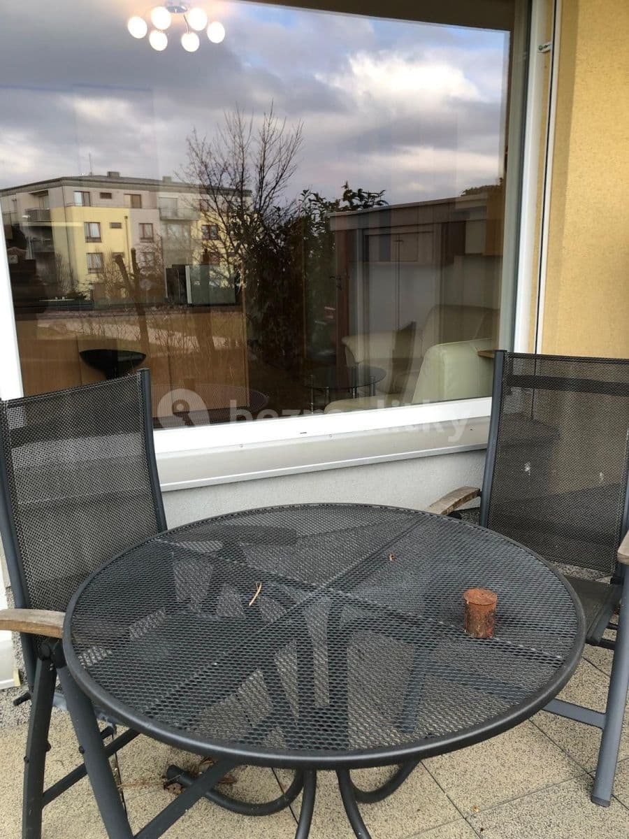 Studio flat to rent, 32 m², Milotická, Prague, Prague Studio flat to rent, 32 m², Milotická, Prague, Prague