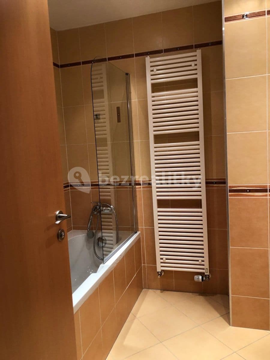 Studio flat to rent, 32 m², Milotická, Prague, Prague Studio flat to rent, 32 m², Milotická, Prague, Prague