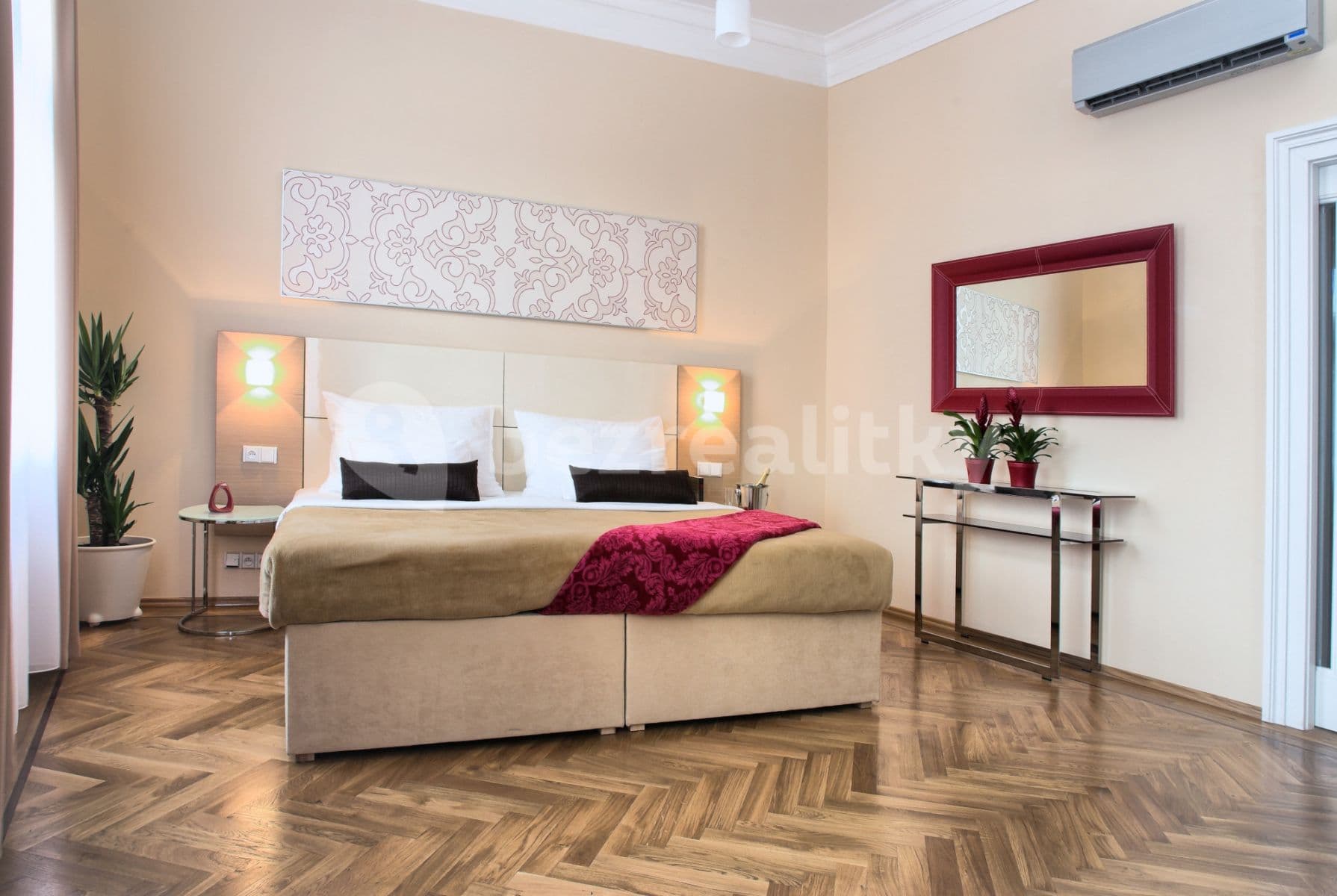2 bedroom flat to rent, 80 m², Karoliny Světlé, Prague, Prague