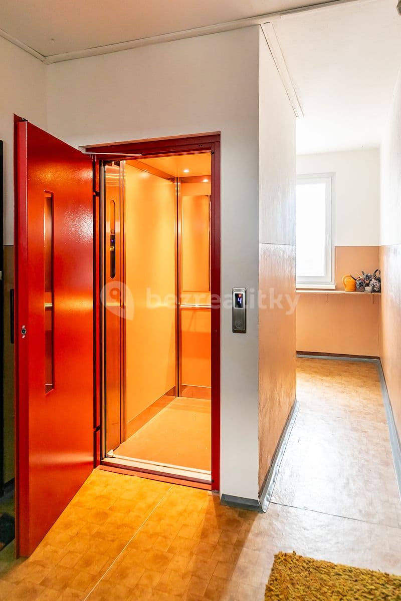2 bedroom flat for sale, 58 m², Jeřmanická, Liberec, Liberecký Region