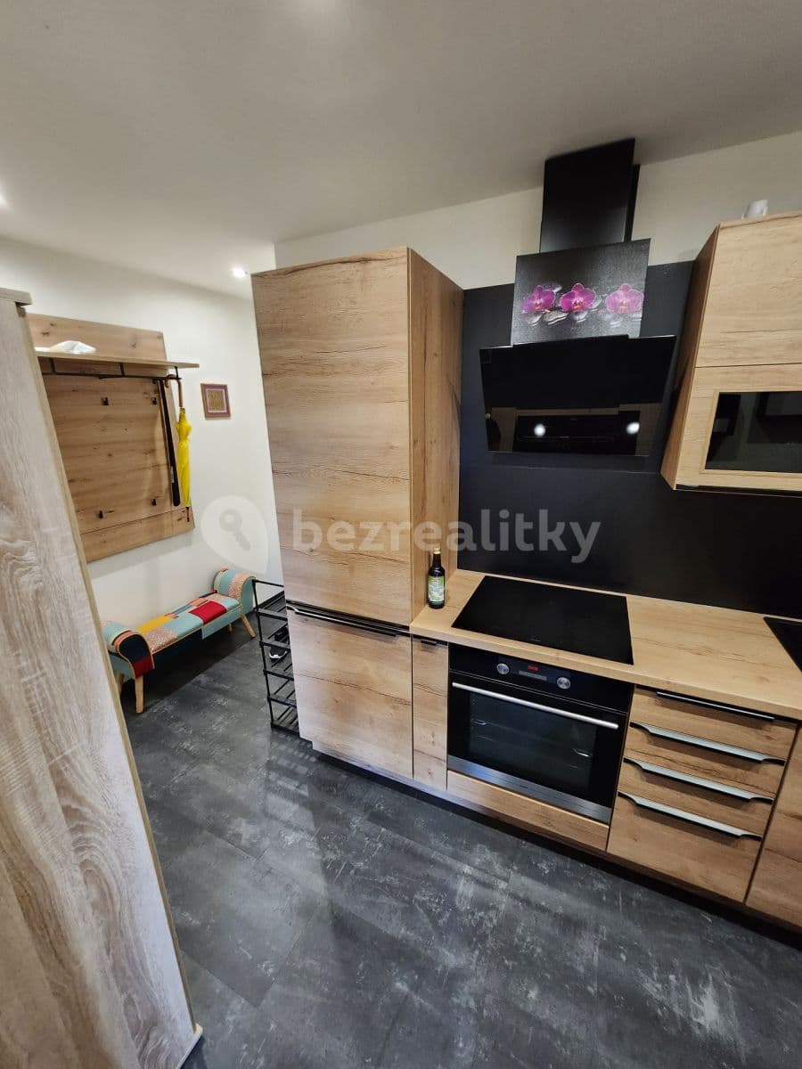 1 bedroom flat to rent, 28 m², Podolská, Prague, Prague 1 bedroom flat to rent, 28 m², Podolská, Prague, Prague