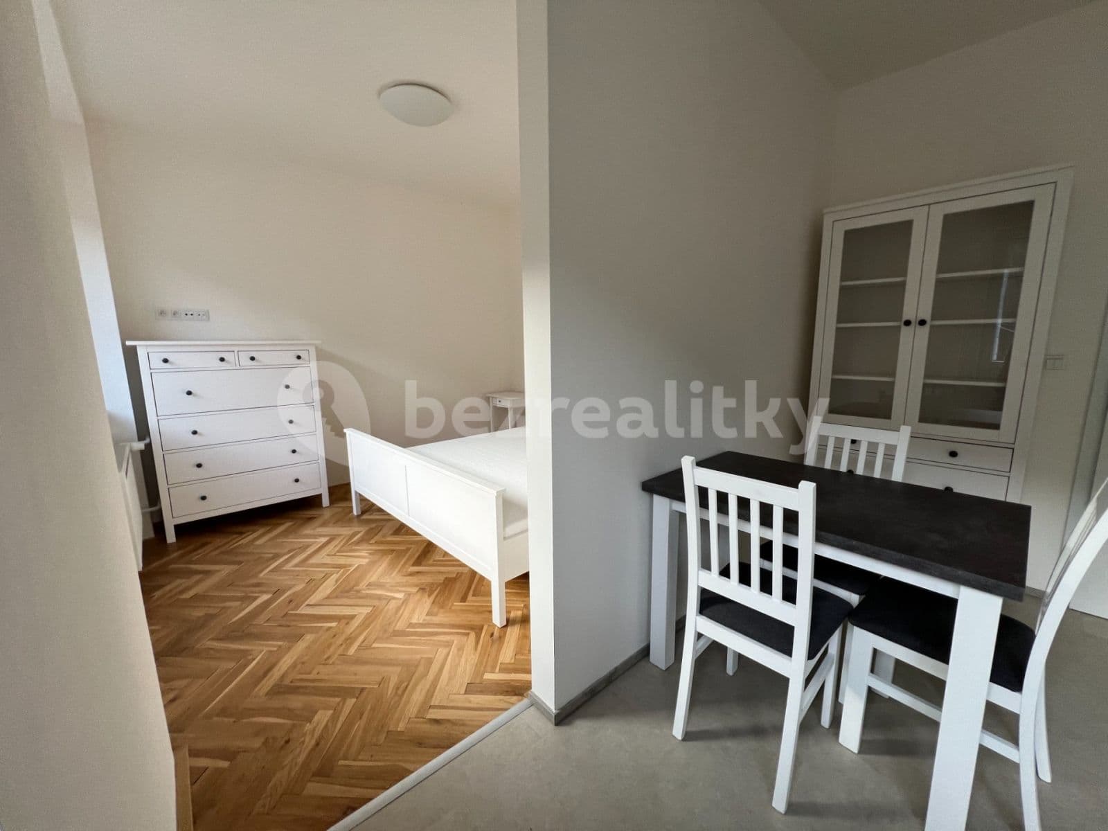 1 bedroom flat to rent, 30 m², třída Dukelských hrdinů, Jáchymov, Karlovarský Region