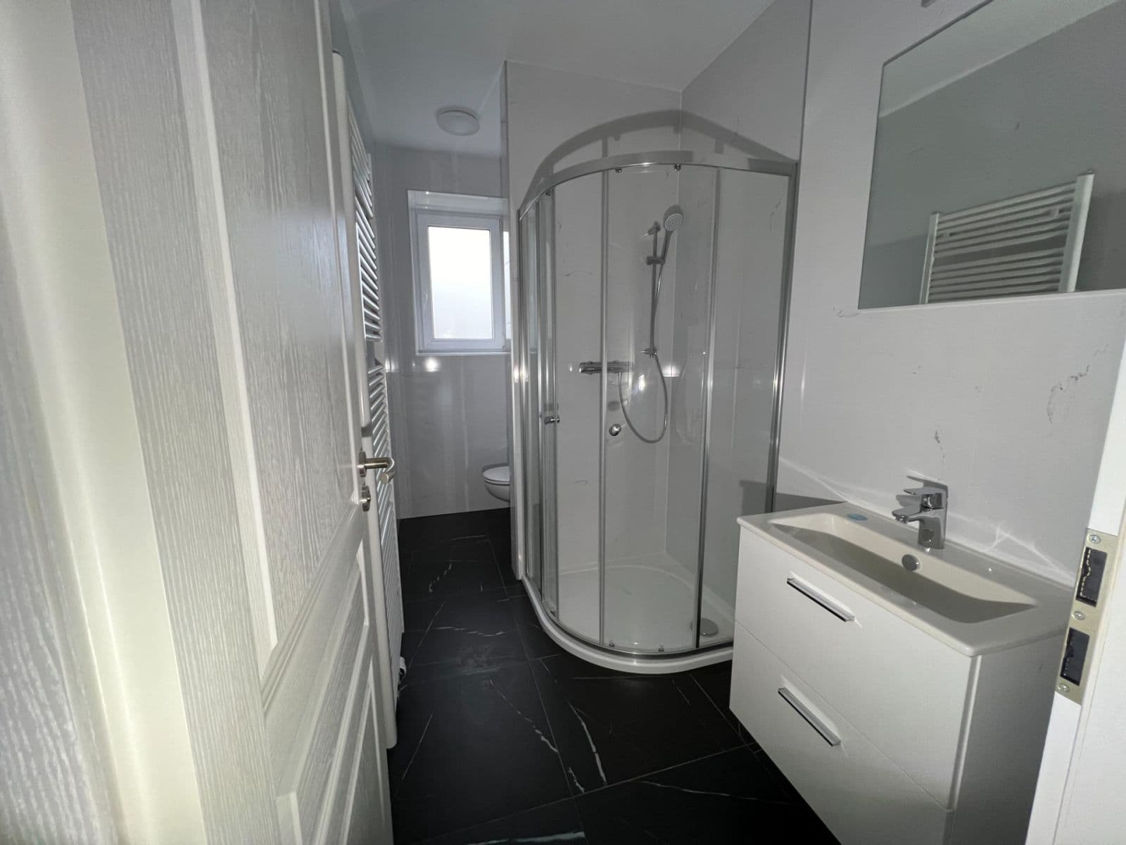 Studio flat to rent, 30 m², třída Dukelských hrdinů, Jáchymov, Karlovarský Region Studio flat to rent, 30 m², třída Dukelských hrdinů, Jáchymov, Karlovarský Region