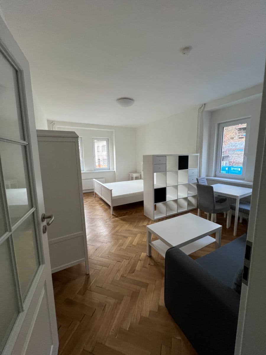 Studio flat to rent, 30 m², třída Dukelských hrdinů, Jáchymov, Karlovarský Region Studio flat to rent, 30 m², třída Dukelských hrdinů, Jáchymov, Karlovarský Region