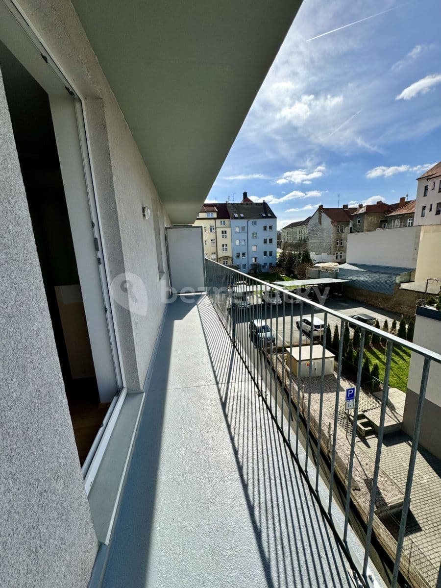 1 bedroom with open-plan kitchen flat to rent, 52 m², Černická, Plzeň, Plzeňský Region 1 bedroom with open-plan kitchen flat to rent, 52 m², Černická, Plzeň, Plzeňský Region