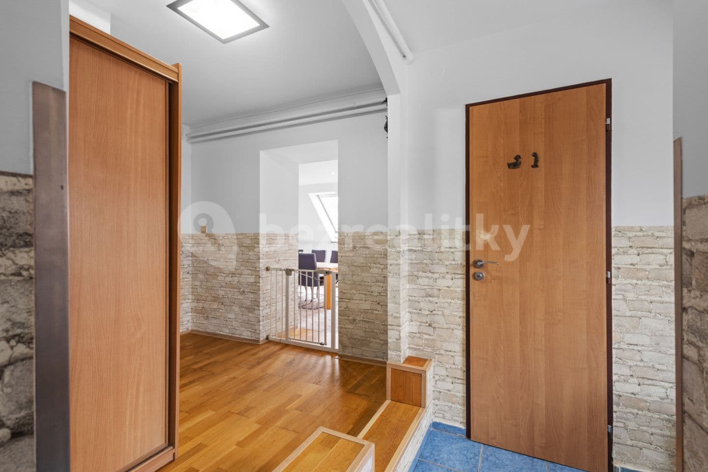 4 bedroom flat for sale, 116 m², Lidové nám., Kralupy nad Vltavou, Středočeský Region