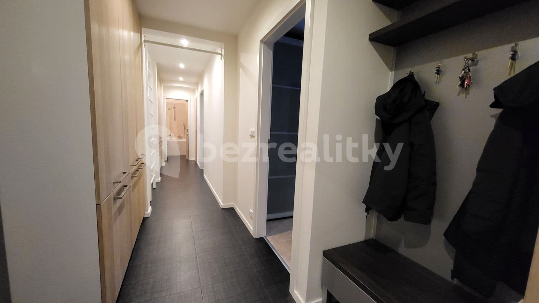 1 bedroom with open-plan kitchen flat to rent, 66 m², Herálecká Ⅳ, Prague, Prague 1 bedroom with open-plan kitchen flat to rent, 66 m², Herálecká Ⅳ, Prague, Prague