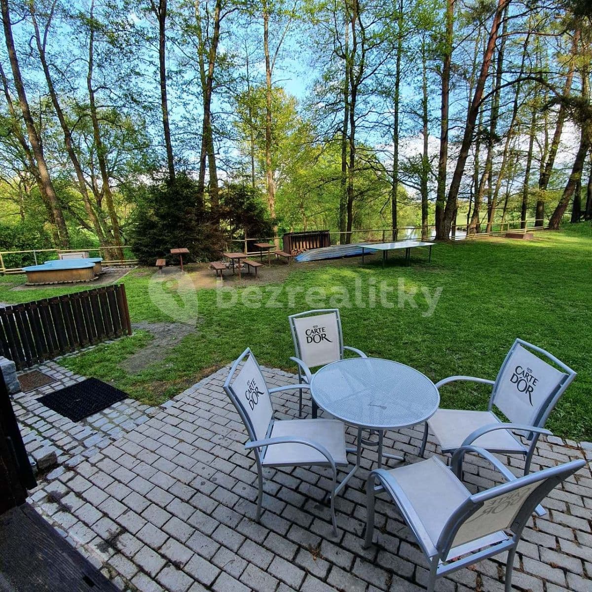 recreational property to rent, 0 m², Val, Jihočeský Region recreational property to rent, 0 m², Val, Jihočeský Region