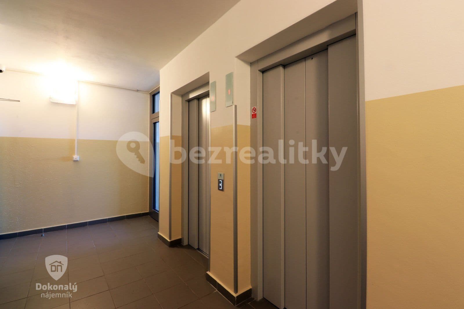 2 bedroom with open-plan kitchen flat to rent, 60 m², Anny Drabíkové, Prague, Prague